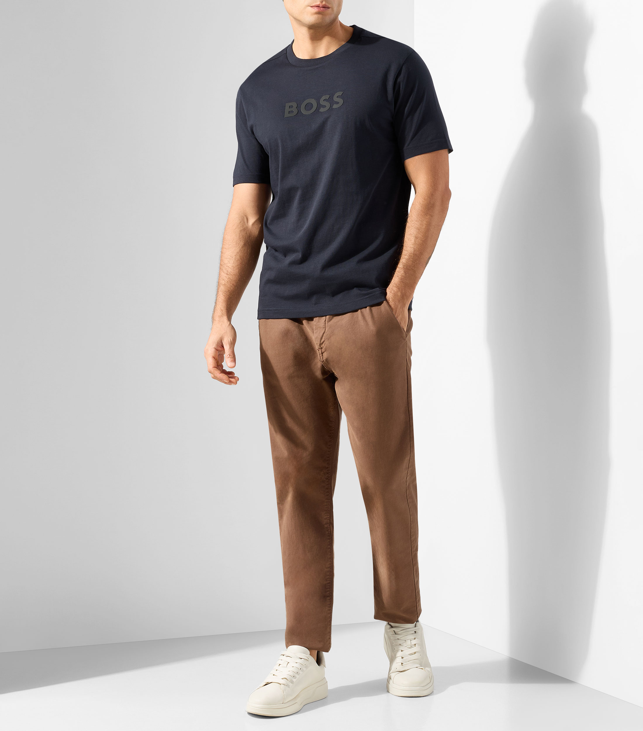 Playera cuello redondo manga corta estampada Hombre